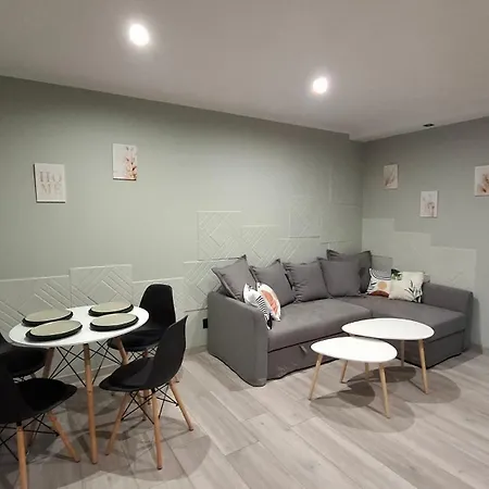 Przytulna Kawalerka Katowice-bogucice Апартаменти *