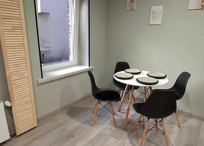 Przytulna Kawalerka Katowice-bogucice Apartamento Katowice